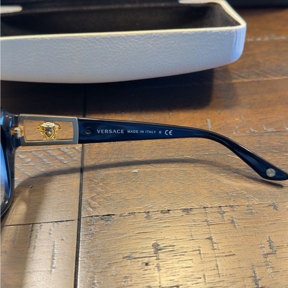 Versace Dark-Tinted Sunglasses with receipt and all packing - Picture 3 of 11